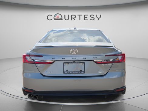 Certified 2026 Toyota Camry SE FWD image 4