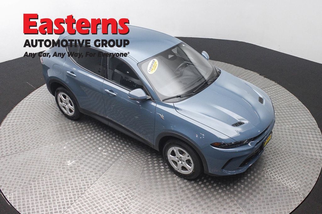 Used 2023 Dodge Hornet GT AWD/4WD image 3