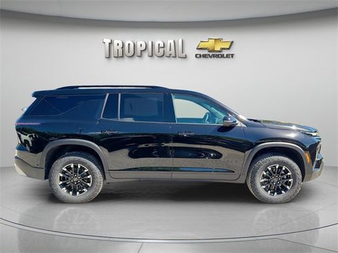 New 2026 Chevrolet Traverse Z71 w/ Enhanced Driving Package image 6