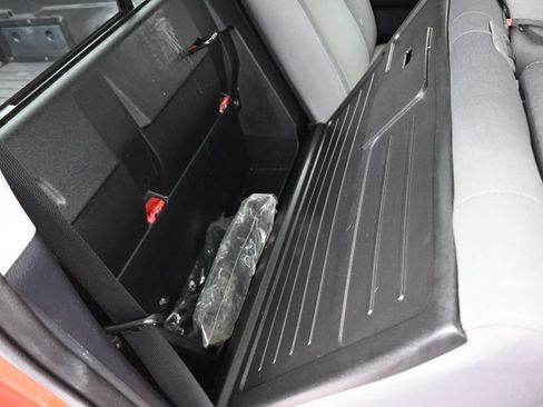Used 2016 Toyota Tacoma SR5 w/ Towing Package RWD image 36