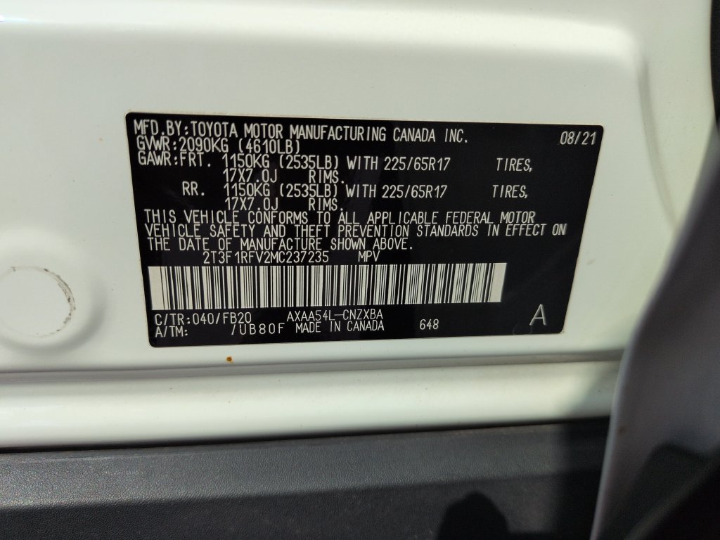 Used 2021 Toyota RAV4 LE AWD/4WD image 29