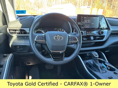 Certified 2021 Toyota Highlander XLE image 16