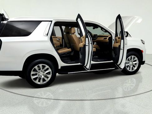 Certified 2023 Chevrolet Tahoe Premier AWD/4WD image 13