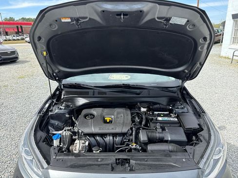 Used 2021 Kia Forte LXS image 24