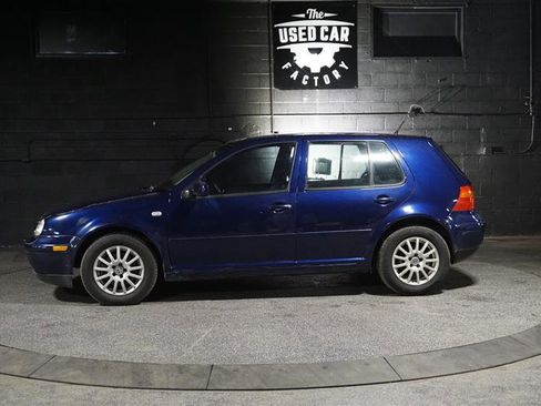 Used 2004 Volkswagen Golf GLS image 2