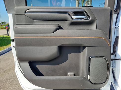 Used 2026 GMC Sierra 2500 AT4 image 25