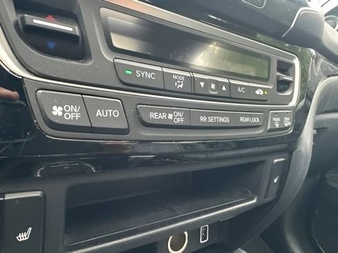 Used 2021 Honda Passport Touring image 25