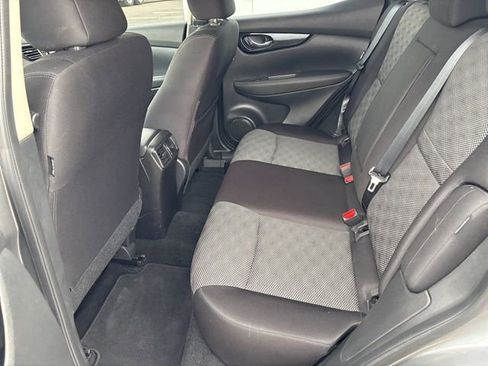 Used 2022 Nissan Rogue Sport SV image 26