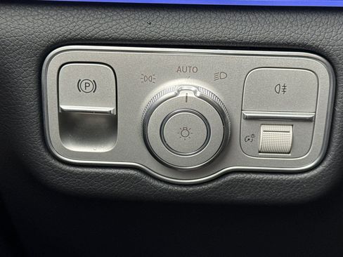 New 2026 Mercedes-Benz GLS 450 4MATIC image 28