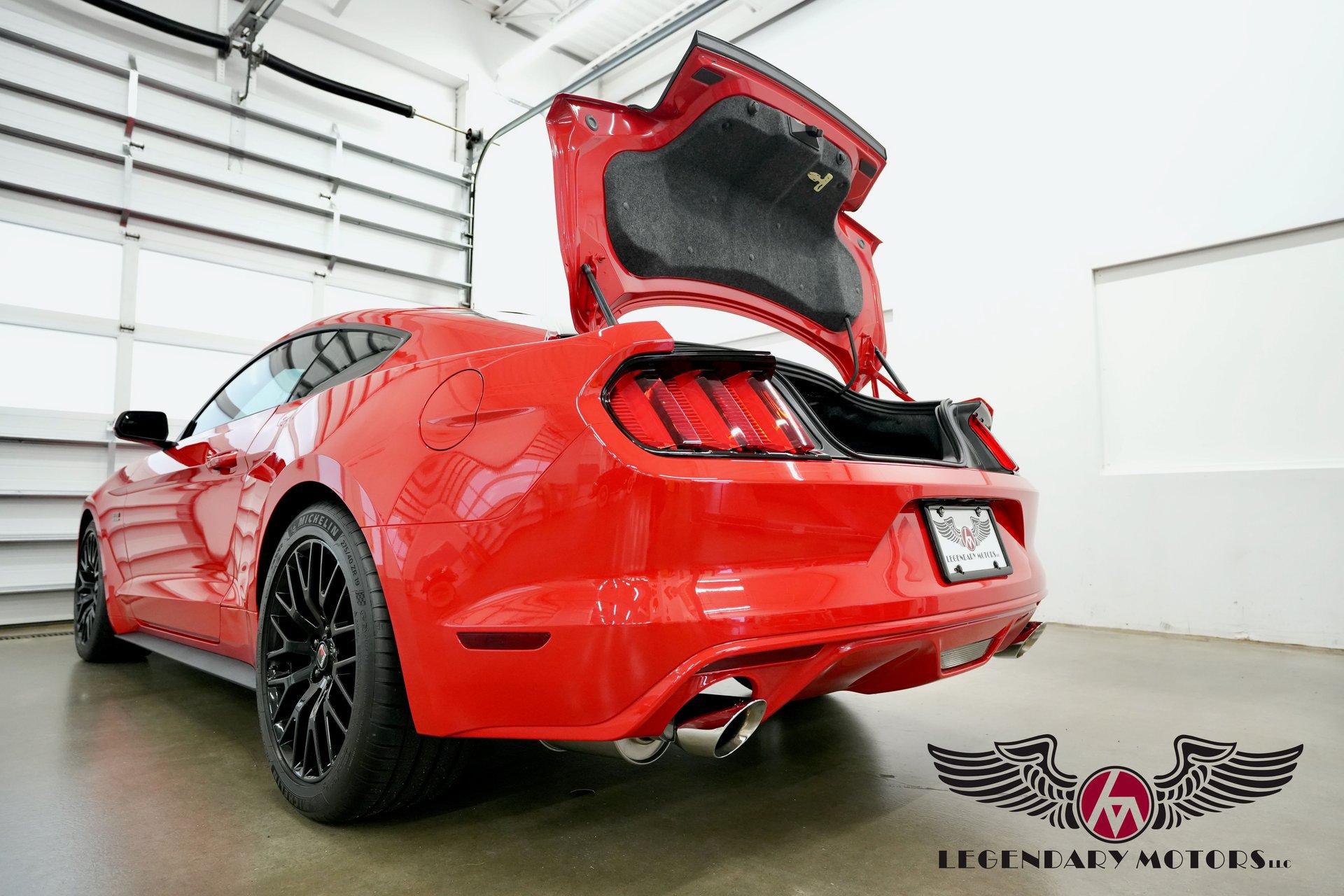 Used 2017 Ford Mustang GT RWD image 90