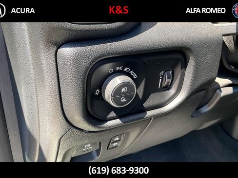 Used 2022 RAM 1500 Big Horn AWD/4WD image 8