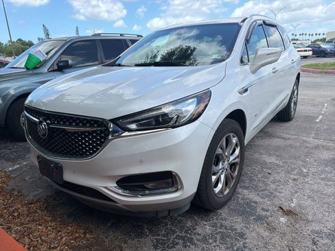Used 2019 Buick Enclave Avenir w/ Avenir Technology Package image 3