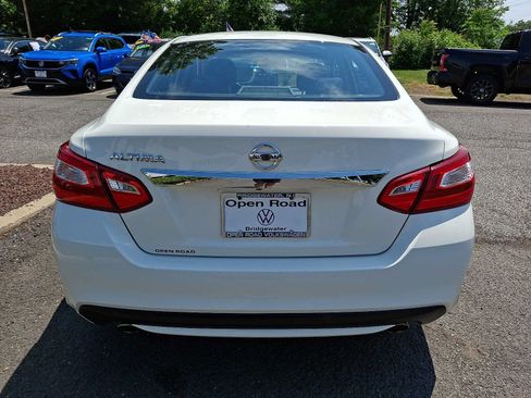Used 2016 Nissan Altima 2.5 S w/ Power Driver Seat Package FWD image 5