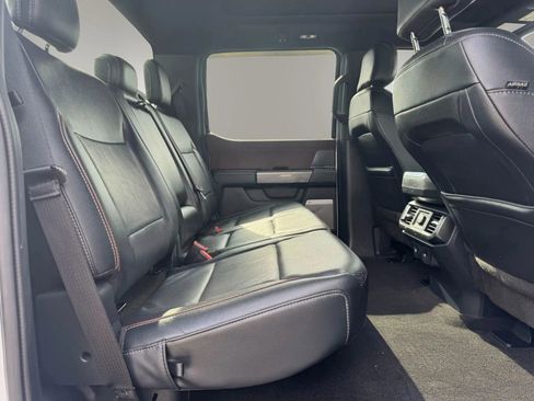 Used 2021 Ford F150 Lariat w/ Max Trailer Tow Package image 12