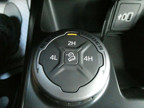 New 2026 Ford Bronco 2-Door AWD/4WD image 17