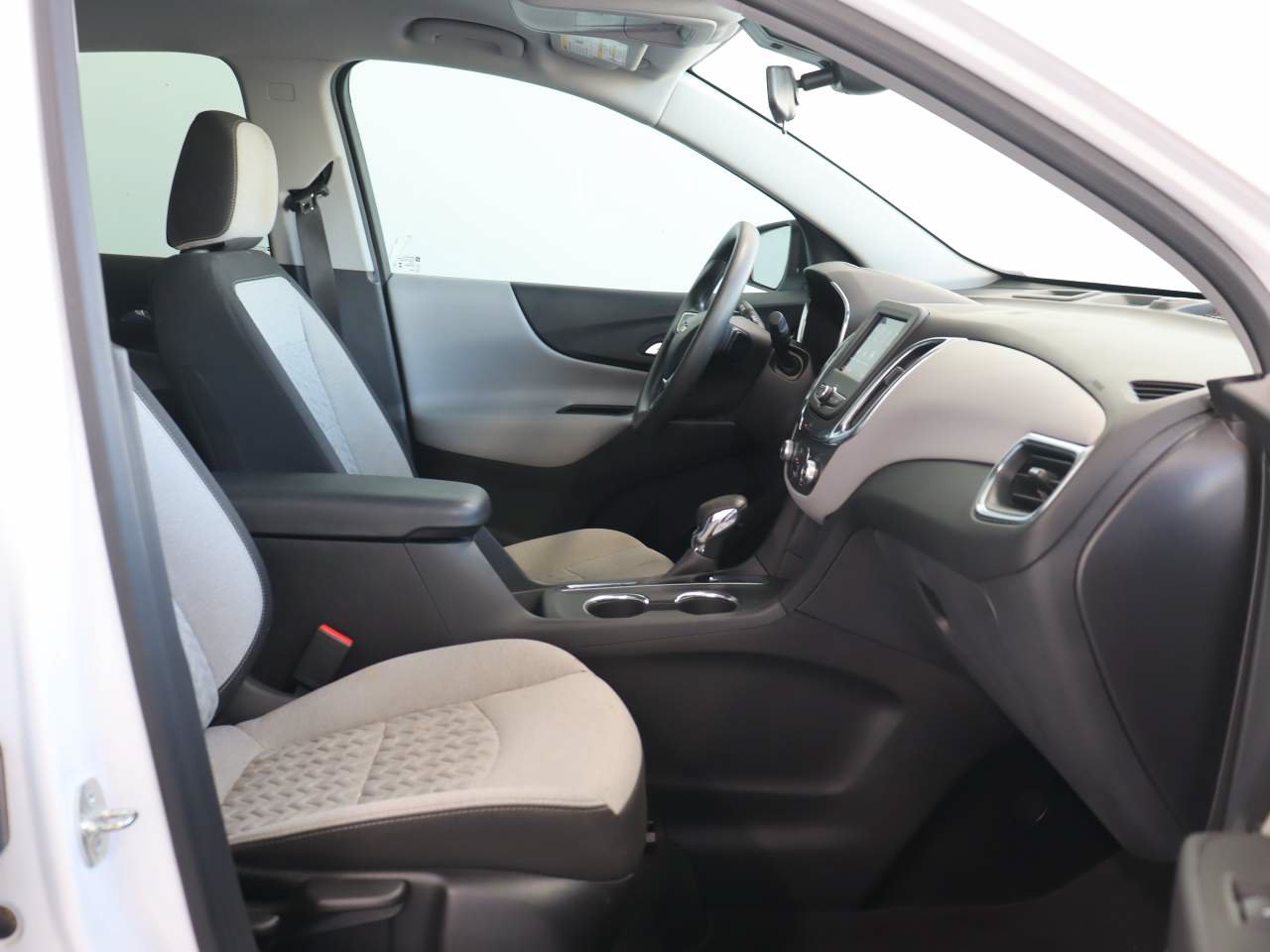Certified 2024 Chevrolet Equinox LS w/ Driver Confidence II Package FWD image 18