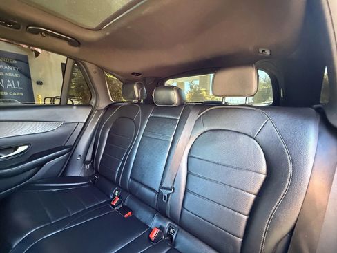 Used 2017 Mercedes-Benz GLC 300 image 17