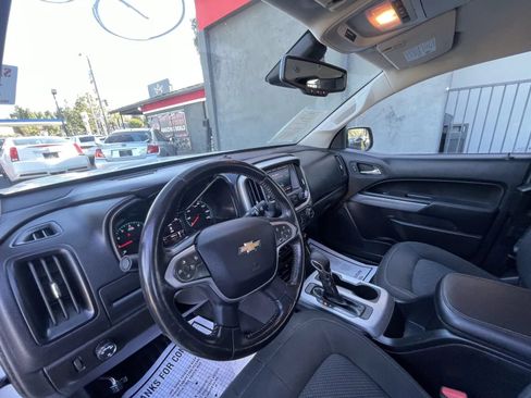Used 2022 Chevrolet Colorado LT w/ Fleet Safety Package RWD image 10