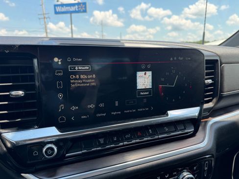 Used 2025 GMC Sierra 2500 SLT image 20