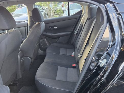 Used 2021 Nissan Sentra SV image 12