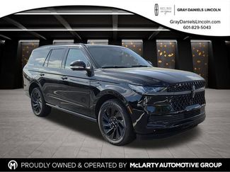 New 2026 Lincoln Navigator Reserve w/ Jet Appearance Package AWD/4WD video 1