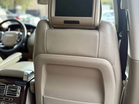 Used 2015 Land Rover Range Rover Supercharged image 41