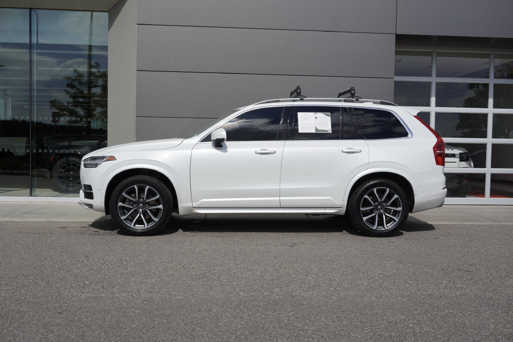 Used 2018 Volvo XC90 T6 Momentum w/ Convenience Package AWD/4WD image 8