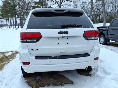 Used 2020 Jeep Grand Cherokee Altitude image 21
