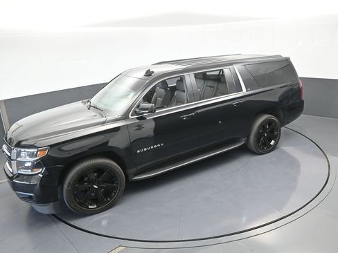 Used 2020 Chevrolet Suburban LT image 50