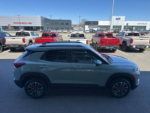New 2026 Chevrolet TrailBlazer LT w/ Convenience Package AWD/4WD image 4