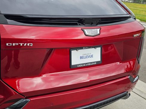 New 2026 Cadillac Optiq V AWD/4WD image 14