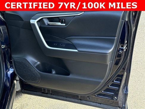 Used 2022 Toyota RAV4 XLE image 8