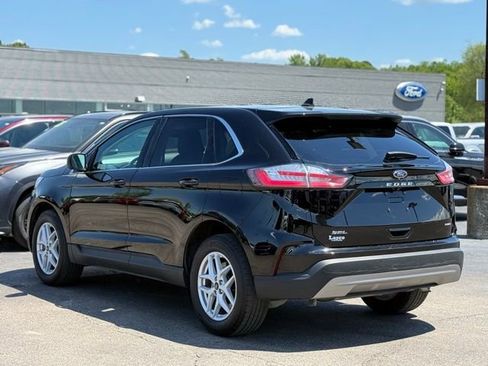 Used 2024 Ford Edge SEL w/ Convenience Package AWD/4WD image 39