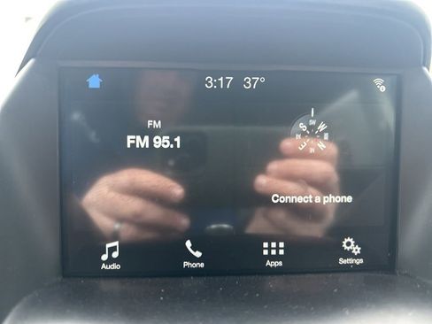 Used 2019 Ford Escape SE image 19