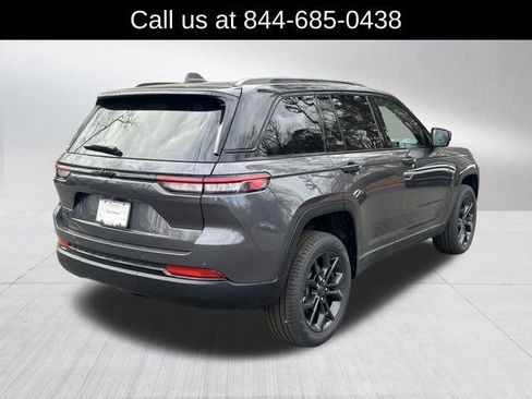 New 2025 Jeep Grand Cherokee Limited image 5