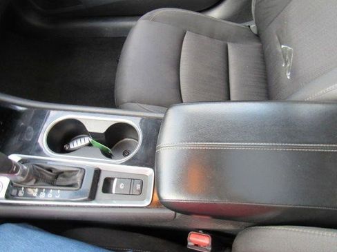 Used 2022 Nissan Altima 2.5 SV w/ SV Premium Package image 23