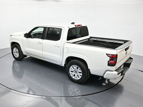 Used 2023 Nissan Frontier SV w/ SV Convenience Package image 34
