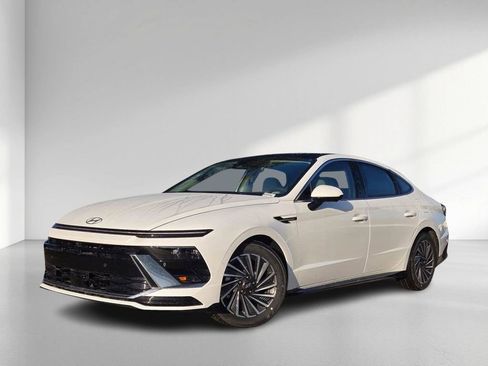 New 2025 Hyundai Sonata Limited FWD image 1