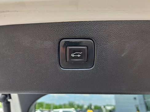 Used 2024 Buick Envista Preferred w/ Convenience I Package FWD image 14