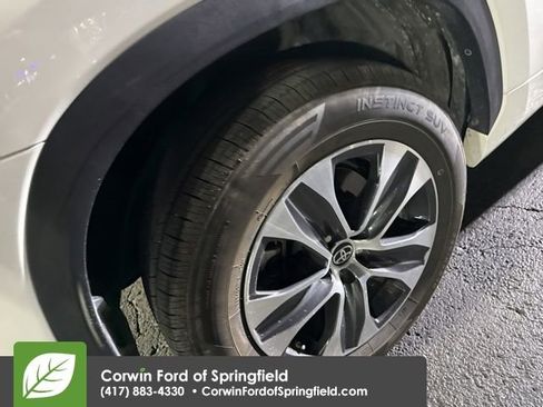 Used 2020 Toyota Highlander XLE image 6