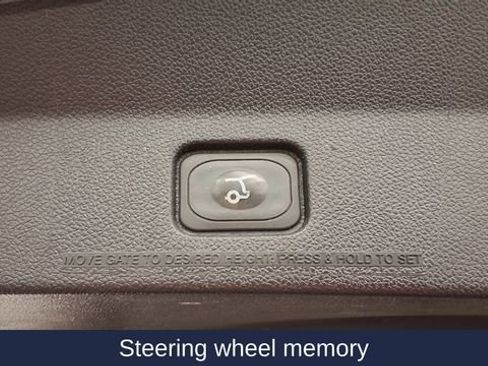 Used 2016 Ford Explorer Limited image 16