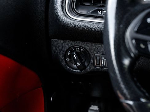 Used 2018 Dodge Challenger R/T Scat Pack RWD image 33