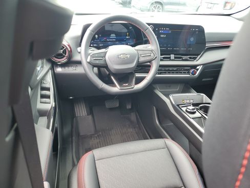 Used 2026 Chevrolet Equinox RS w/ LPO, Floor Liner Package AWD/4WD image 11
