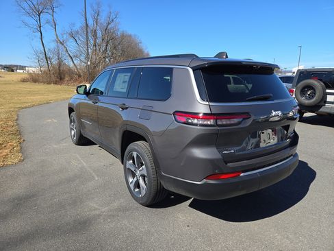 New 2026 Jeep Grand Cherokee L Limited AWD/4WD image 6