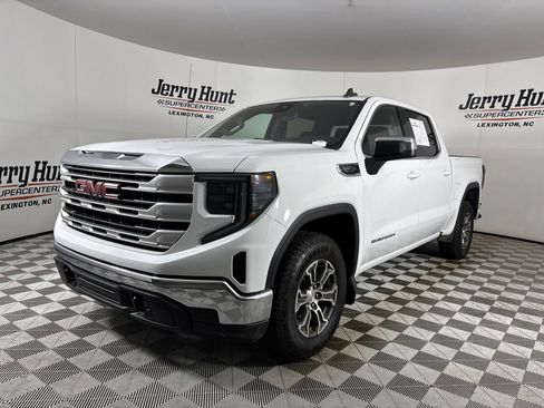 Used 2023 GMC Sierra 1500 SLE AWD/4WD image 1