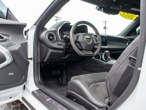 Used 2023 Chevrolet Camaro SS image 28