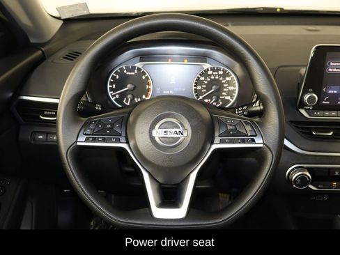 Used 2022 Nissan Altima 2.5 SV FWD image 7