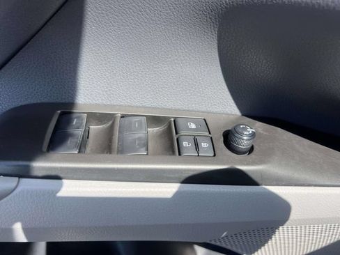 Used 2024 Toyota Camry LE AWD/4WD image 16