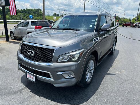 Used 2017 INFINITI QX80 4WD w/ Driver Assistance Package image 8