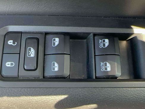 Used 2025 Jeep Compass Trailhawk w/ Trailhawk Elite Group AWD/4WD image 14